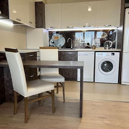 Cozy Apartment - Free Parking Plovdiv Luaran gambar
